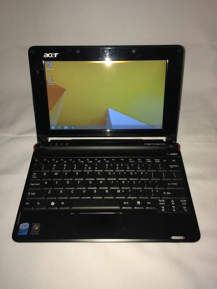 Acer zg5 нетбук. Acer нетбук Atom. Acer Mini Laptop. Мини ноутбук Acer 2009.