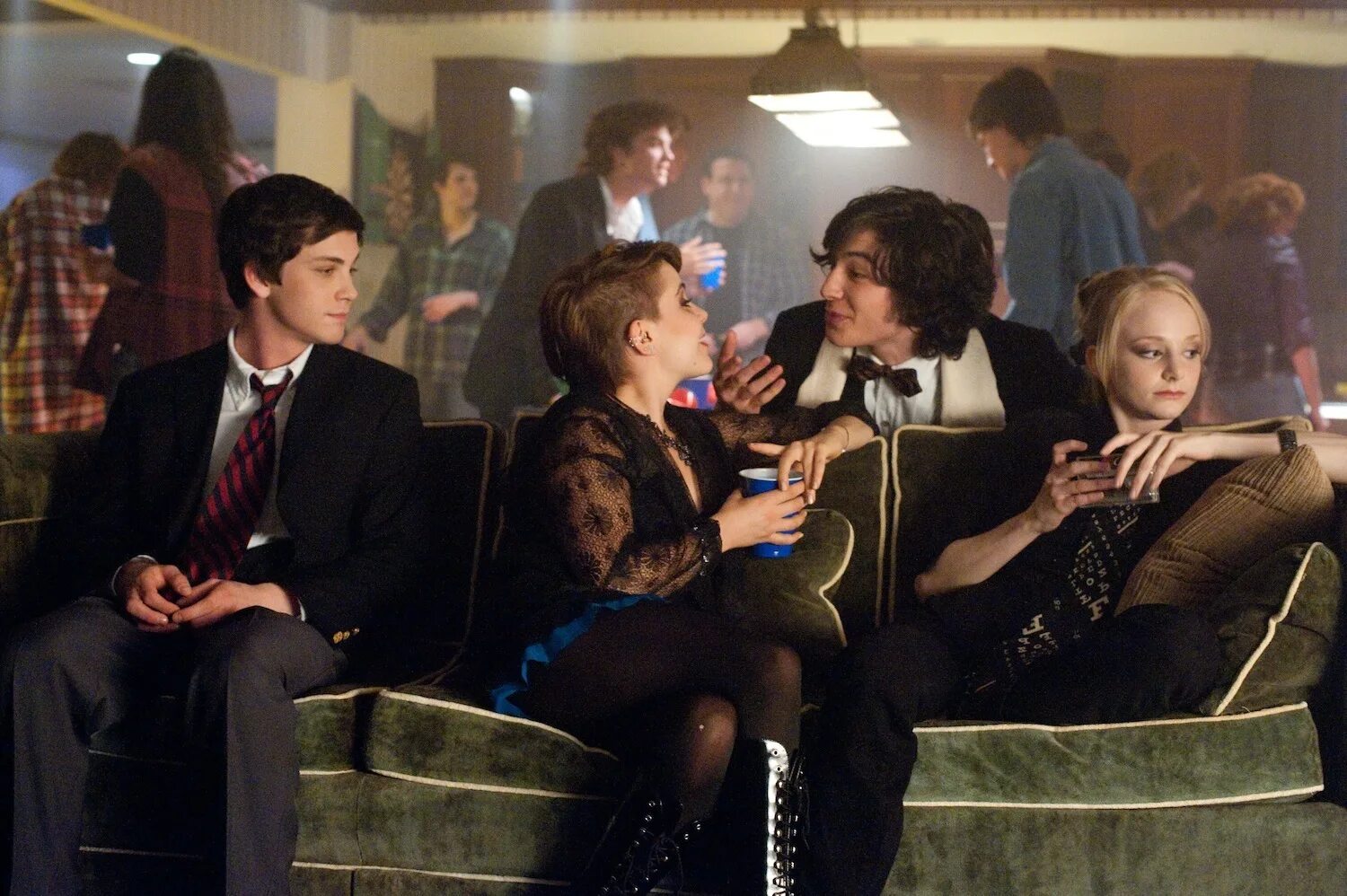 Part of being a woman. Хорошо быть тихоней  the perks of being a wallflower (2012). эзра миллер хорошо быть тихоней. логан лерман хорошо быть тихоней.