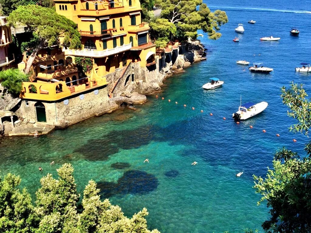 портофино ночью. портофино. бухта портофино италия. любовь портофино. замок у моря в портофино.