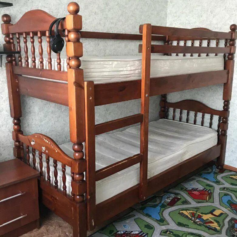 Бэушные двухъярусные кровати детские. Двухэтажный кровати юла. Авито детские двухъярусные кровати. Двухъярусная кровать карельская сосна. Детцки карават двуяросни.