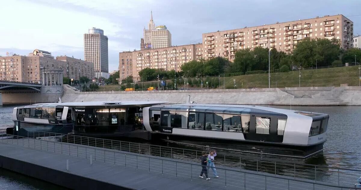 Речные трамвайчики в Москве 2023 маршруты. Новые речные трамвайчики в Москве. Речной трамвайчик в Москве 2022. Электро речные трамвайчики.