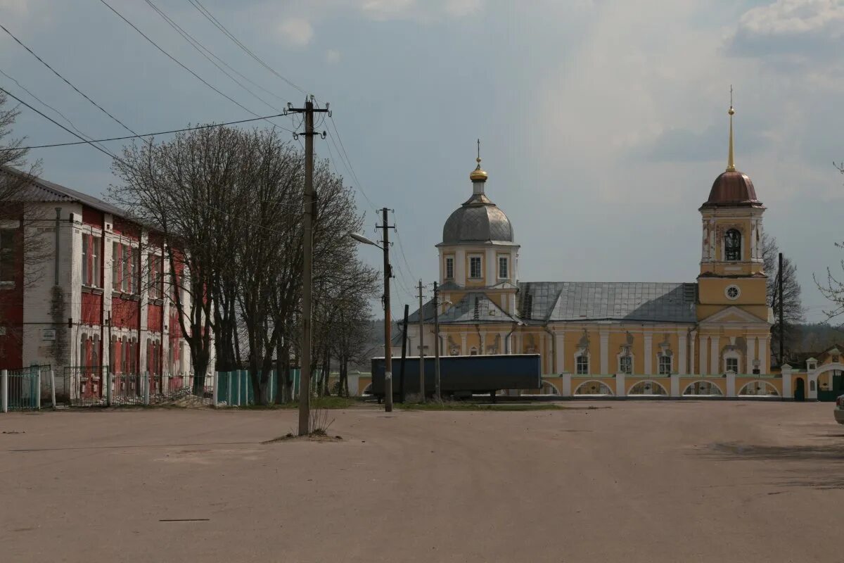 Дмитровск сейчас. Дмитровск-Орловский Орловской области. Дмитровск Орел. Город Дмитровск. Дмитровск Орловская область площадь.