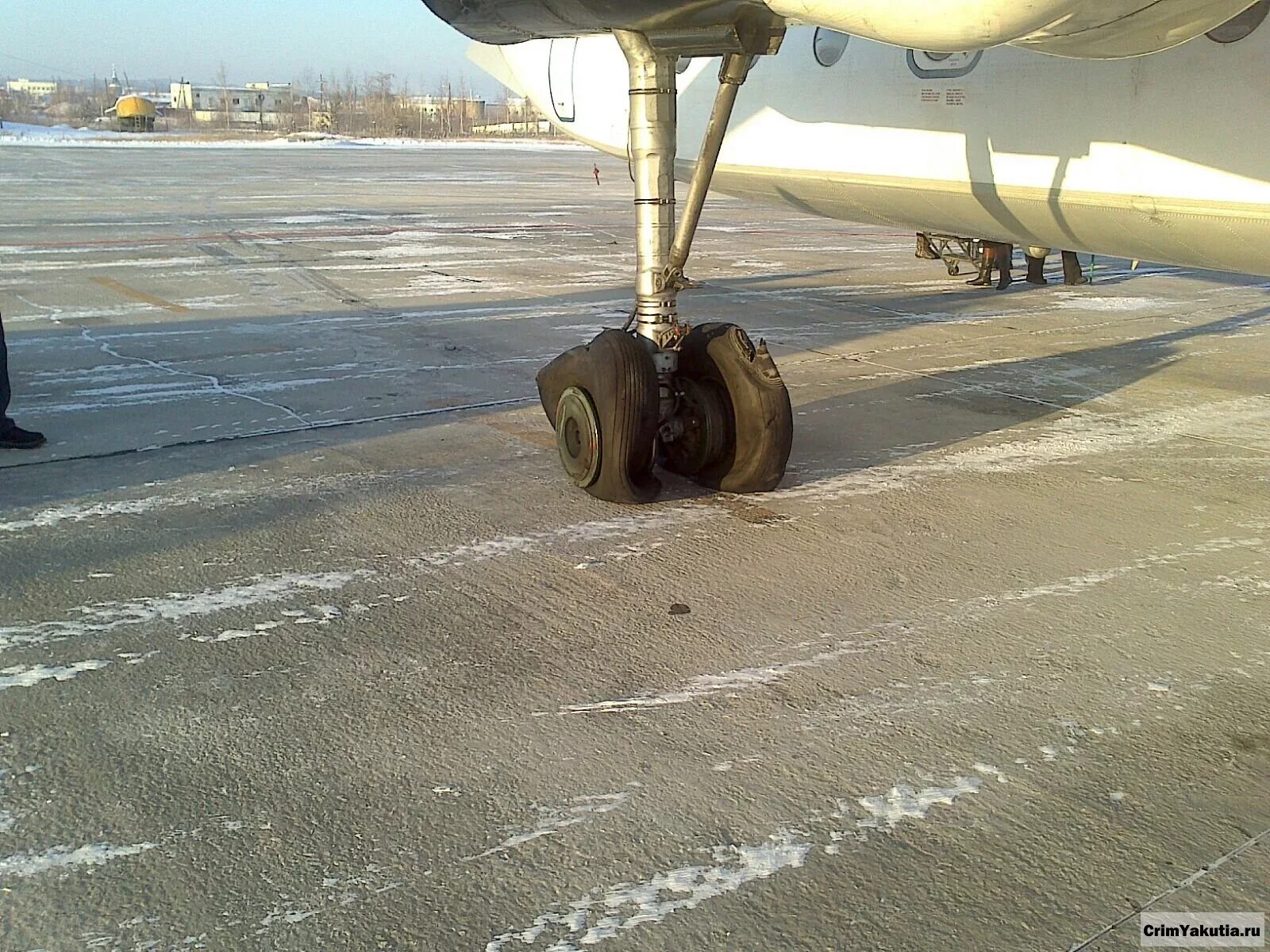 Шасси а320. Шасси самолета боинг 747. F/a-18c шасси. Шасси airbus a320. Ту 154 передняя стойка шасси.