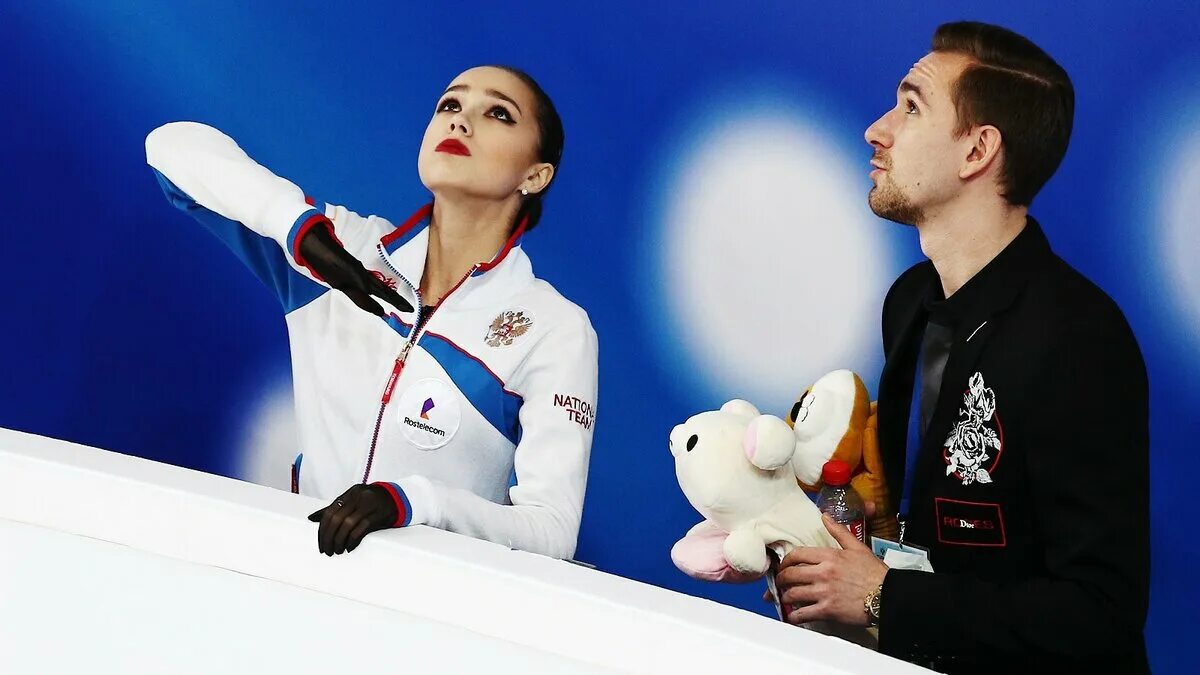 Алину загитову и даниила