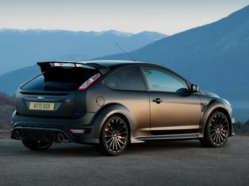 Красивые хэтчбеки. Ford Focus RS 500. Ford Focus 2 RS 500. Ford rs500. Ford Focus rs500 2010.