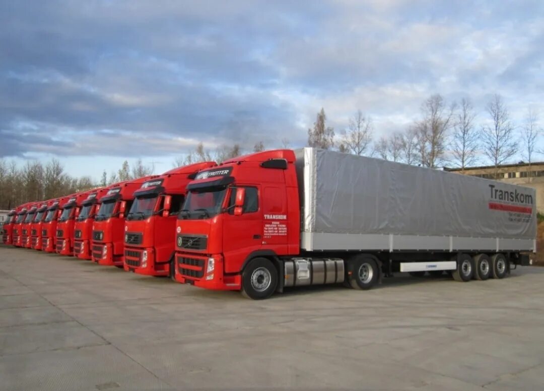 Автопарк транспортной компании. Volvo FH Transcom. Транском Набережные Челны. Транском КАМАЗЫ. Транспортная компания Транском Вязьма.