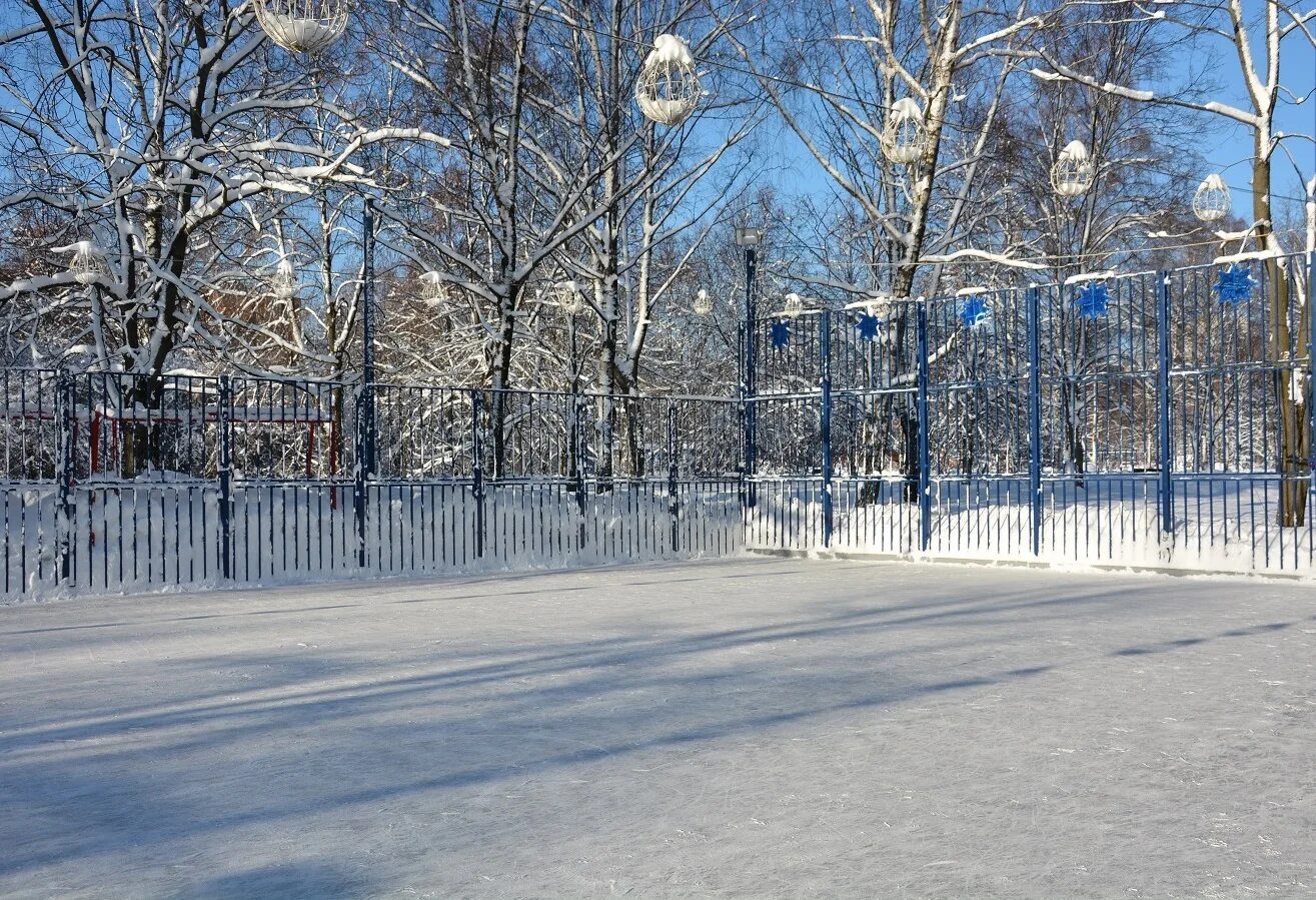 Свободы, д. Ул свободы парк северное тушино. Парк дубки москва. Парк северные дубки. Хабаровск краевой парк беседка.