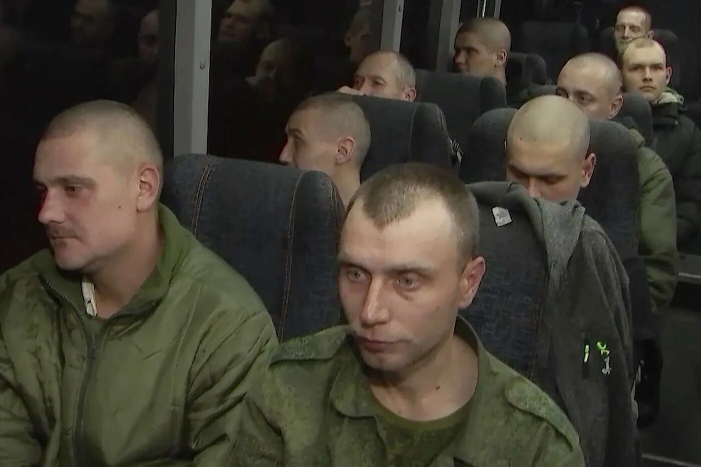 Пленные русские на Украине. Пленные российские солдаты. Российские военнопленные в Украине. Военнопленные последние новости