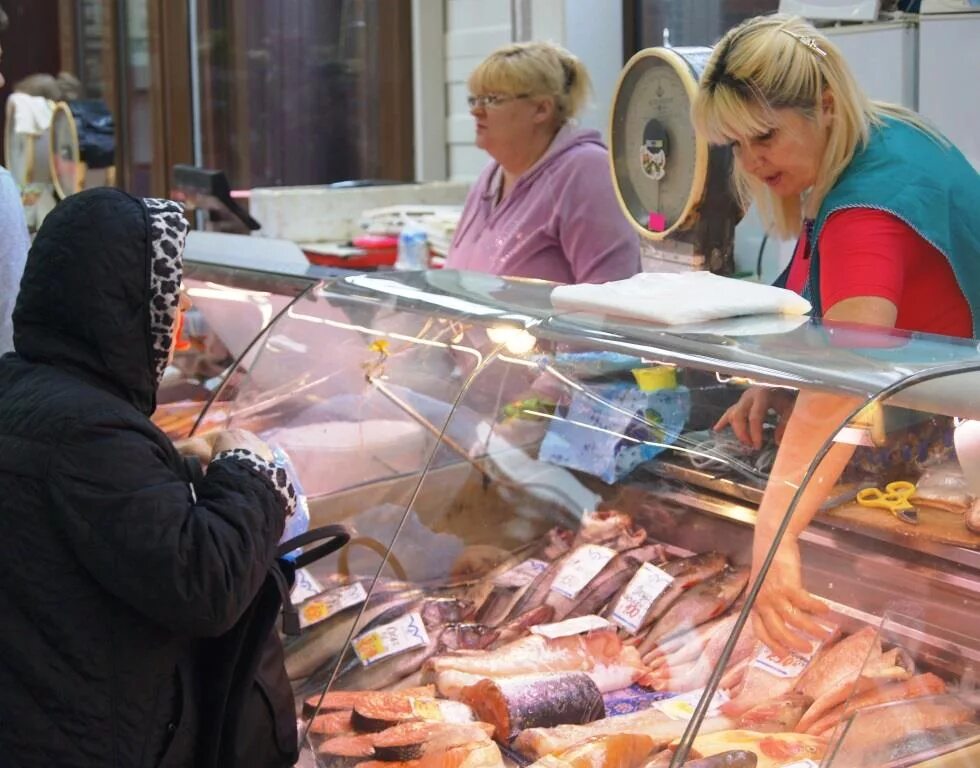 саратов сенной рынок рыба. самая дешевая рыба. пышечная, санкт-петербург, балканская площадь. купчино рыба. парк героев пожарных в санкт-петербурге.