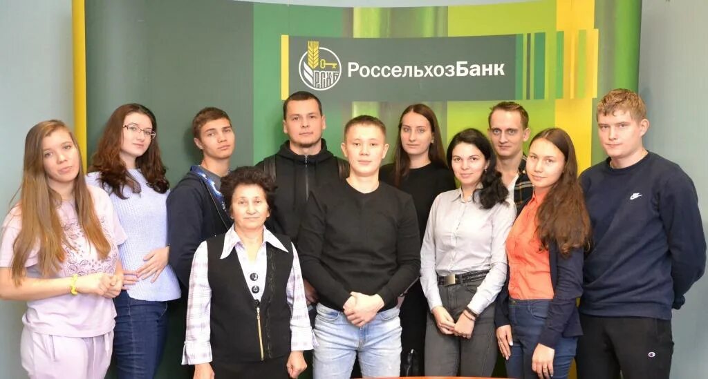 Работа для студентов в банке. Специалист банковского дела. Специалист банковского дела. Клиенты сбербанка. Работа для студентов в банке.