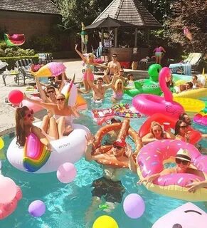 Pool party