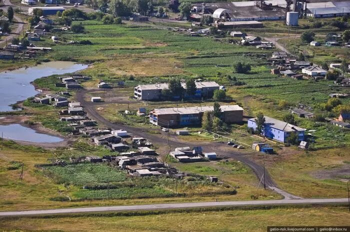 Погода в краснозерское новосибирской на неделю. Поселок Краснозерское. Поселок Краснозерское Новосибирская область. Село Половинное Краснозерский район Новосибирская область. Краснозёрское посёлки городского типа Новосибирской области.