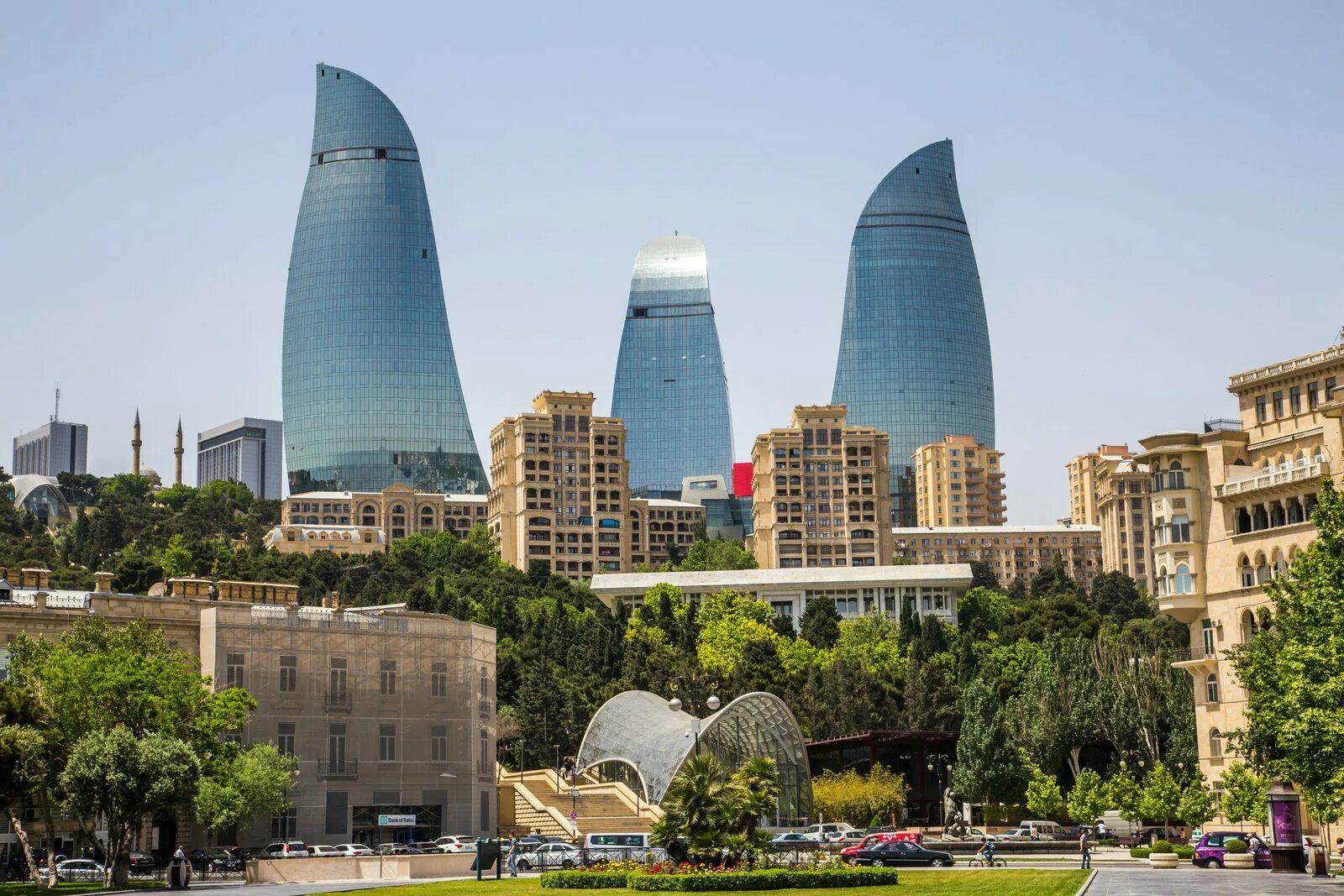 Азейбарджан Баку. Флейм Тауэрс Баку. Flame Towers Азербайджан. Азейбарджан Баку достопримечательности. Азербайджан летом