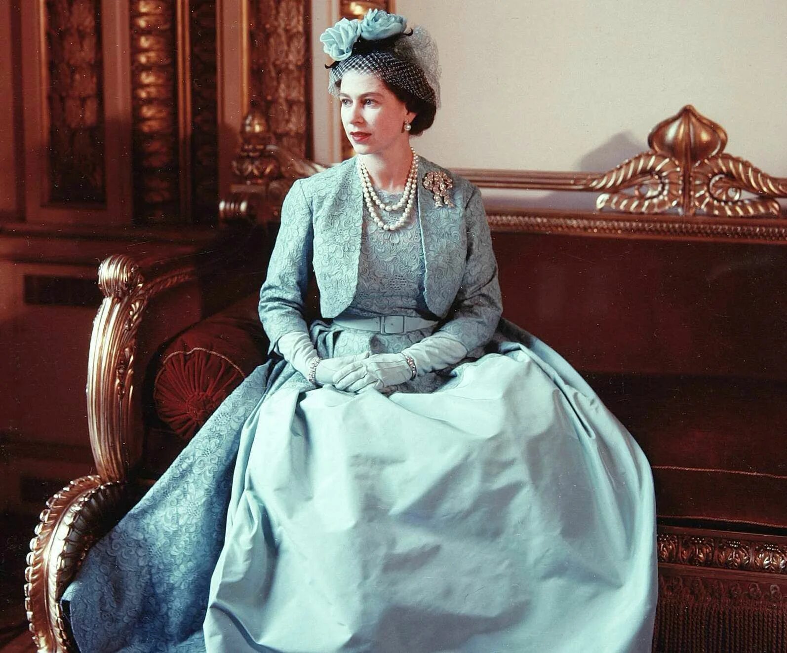 Королева Элизабет 2 в молодости.