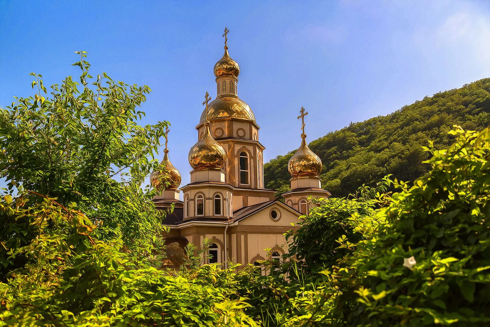 Ольгинка Краснодарский край храм. Храм поселок Ольгинка. Храм в Ольгинке Туапсинского. Храм село Ольгинки.