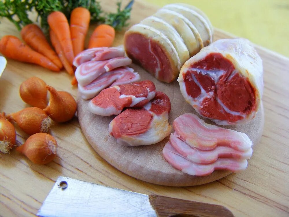 Еда из пластилина. Как лепить мясо. Как слепить миниатюрные губы. Как лепить мясо. Слепить стейк.