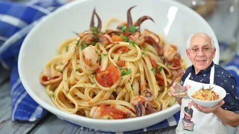 Linguine with Calamari in Tomato Sauce - YouTube.