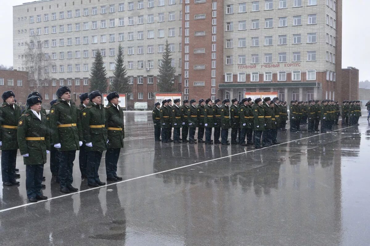 Новосибирск военные. Новосибирск улица Иванова 49 НВВКУ учебный центр. Иванова 49 Новосибирск военное училище. Училище военное Жукова Новосибирское высшее. Военное училище Новосибирск 2021.