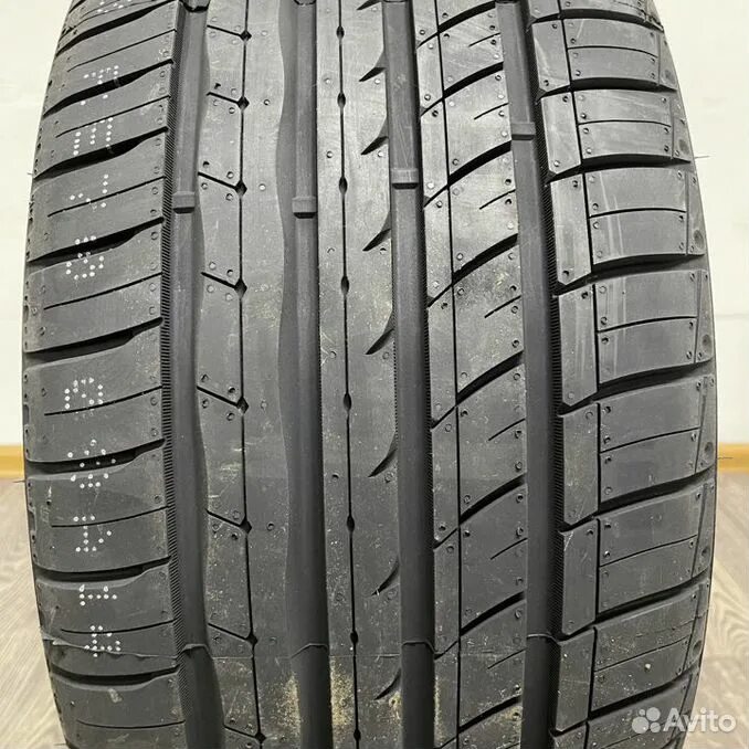 ROADX u11. Летние шины ROADX rxmotion u11 225/45 r18 95w. 255/40r18 99y XL ROADX rxmotion u11. ROADX rxmotion u11 275/40 r19. Roadx rxmotion u11 отзывы