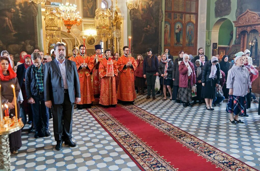 церковь тихвинской иконы божией матери в алексеевском москва. богослужение в храме тихвинской на алексеевской. богослужение в храме тихвинской на алексеевской. тихвинский храм в алексеевском фото. храм тихвинской иконы в алексеевском настоятели.
