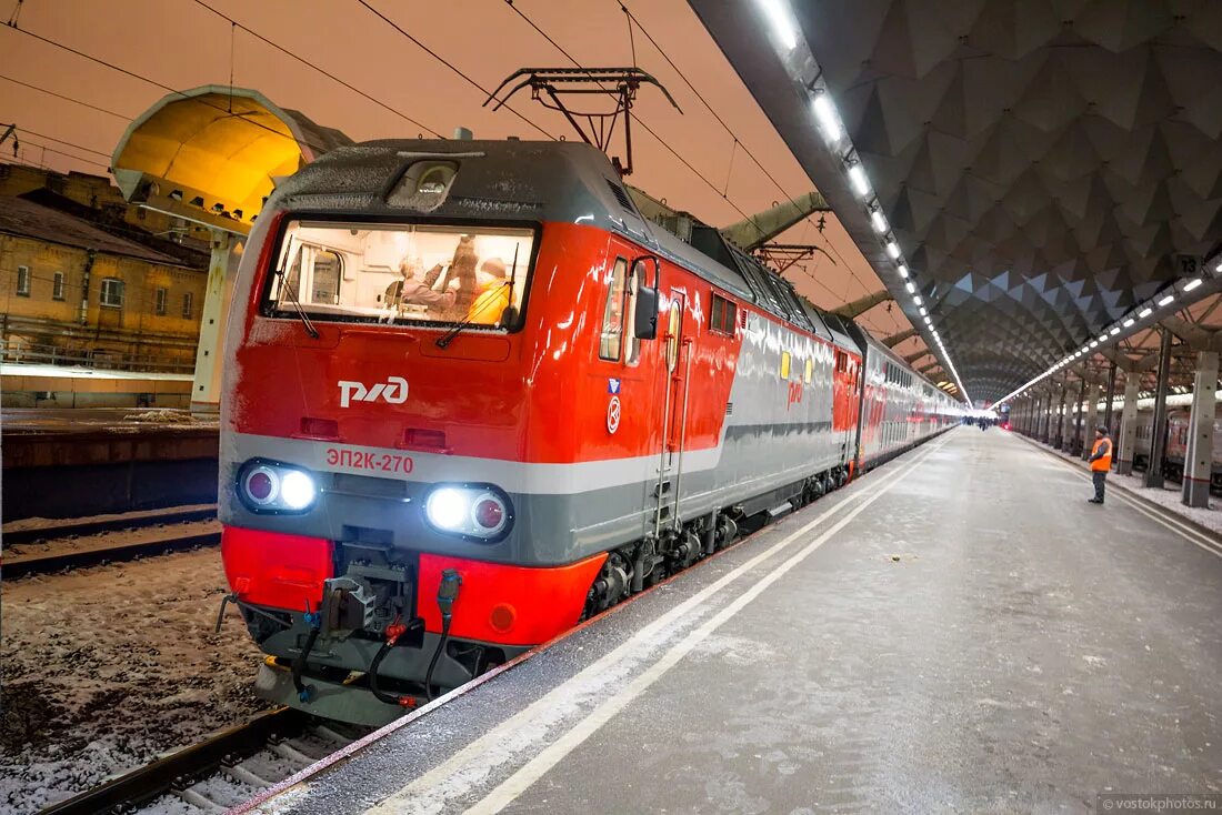 Ржд электрички спб. Эп2к-270. Эп2к Москва Санкт-Петербург. Эп2к на Московском вокзале.