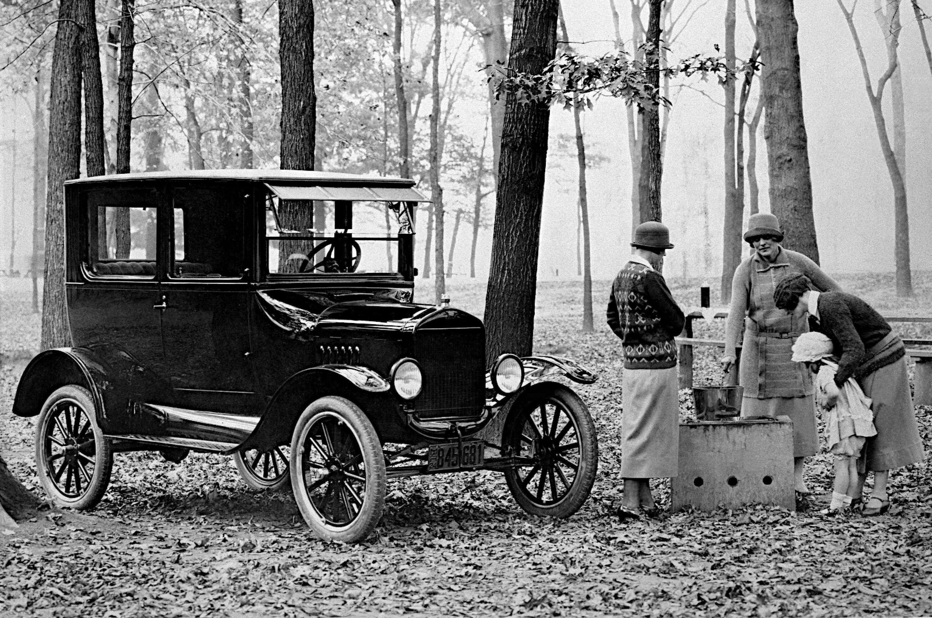Включи век машин. 1923 Ford model t Tudor sedan.