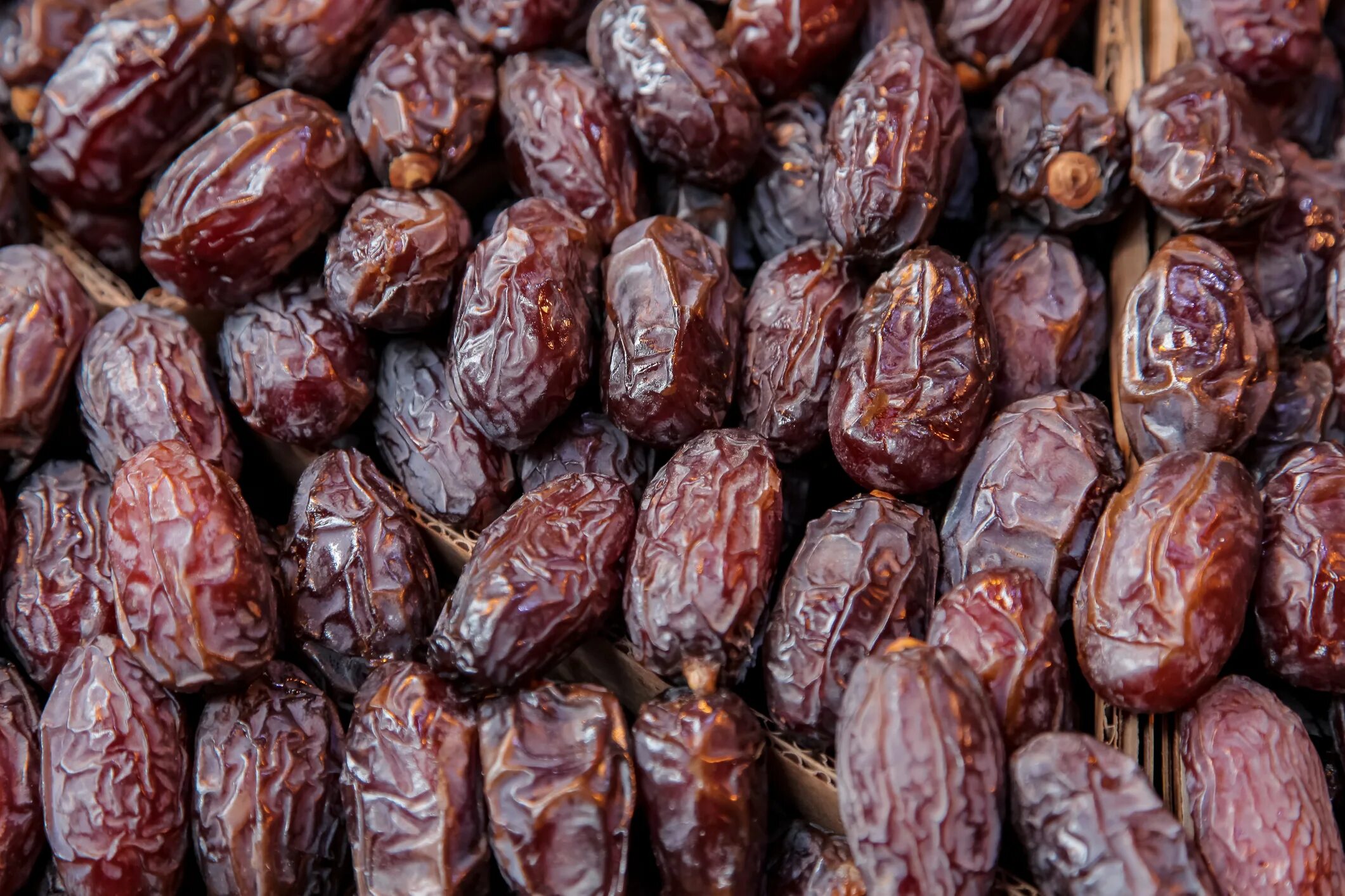 Dates picture. Финики hurma хурма. Турецкие финики hurma. Королевские финики. Saudi Dates финики.