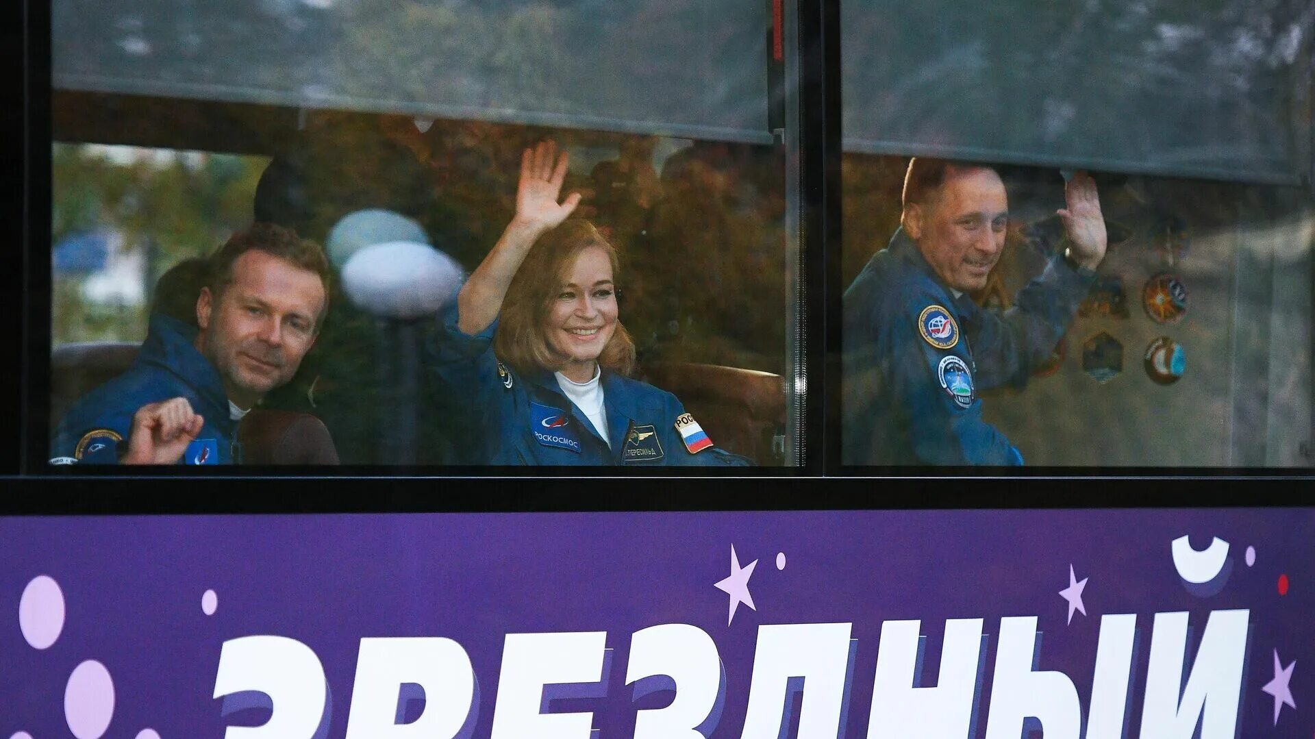 Экипаж вызов. Вызов первые в космосе. полет кино экипажа. корабль с кино экипажем. 5 октября 2025 полет.