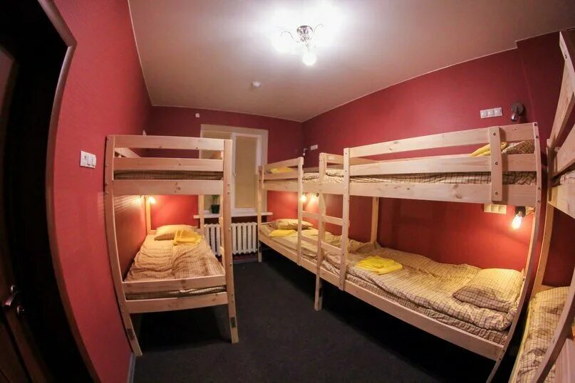 Площадь хостелов. Санкт-петербург, ул. Хостел саратов. Хостел авиатор москва. Хостел иллюстрация.