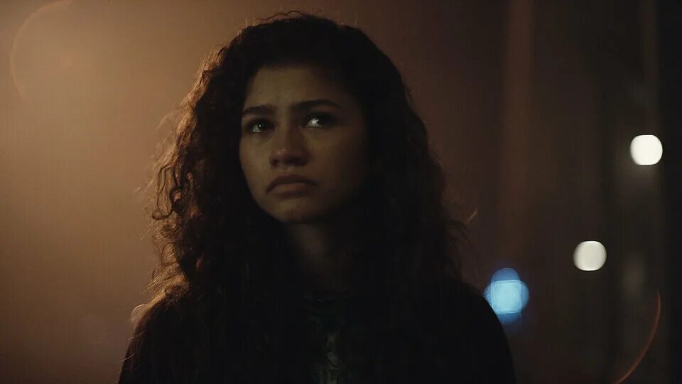 без эйфории. зендая эйфория. эйфория ру и джулс. зендая актриса эйфория. зендая кадры из эйфории.