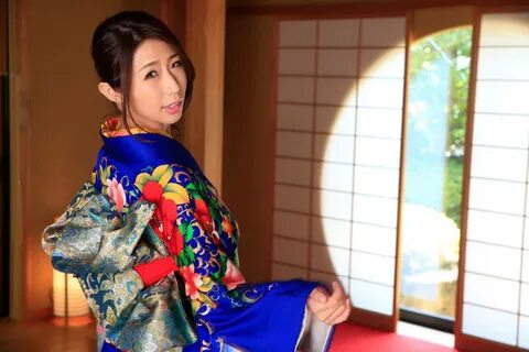 Ayumi shinoda