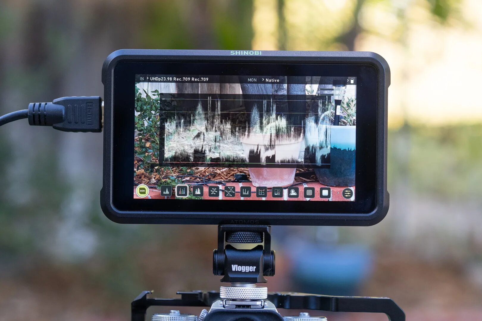 Atomos shinobi. Atomos sdi hdmi. atomos hdmi to sdi.