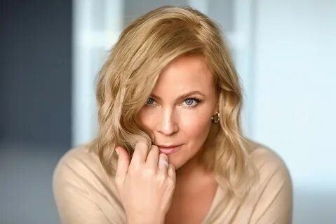 Yalangoch odamlarning fotosuratlari bilan yunon plyajlari