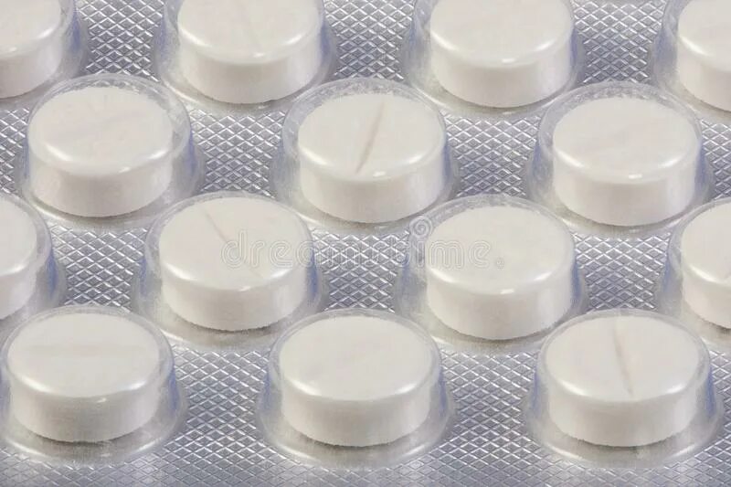 Таблетки 313 овальные белые. Таблетки ролики. Таблетка длинная белая капсула. Таблетки на черном фоне. Витамин с белые таблетки.