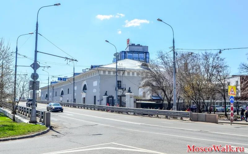 пречистинка на карте москвы. остоженка на карте. метро остоженка москва. метро парк культуры здание. бц остоженка 10.