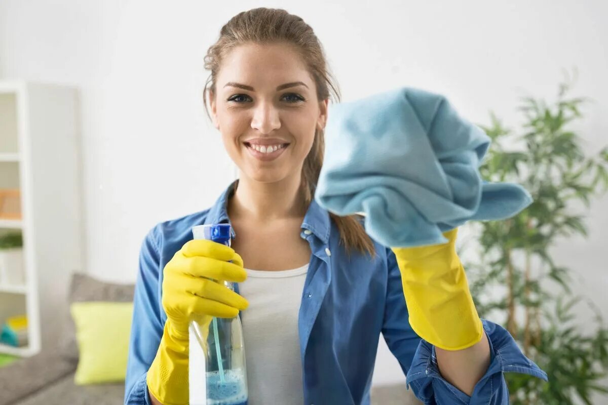 Woman cleaning. Клининг. Уборщица. Уборка квартир. Клининг уборка.