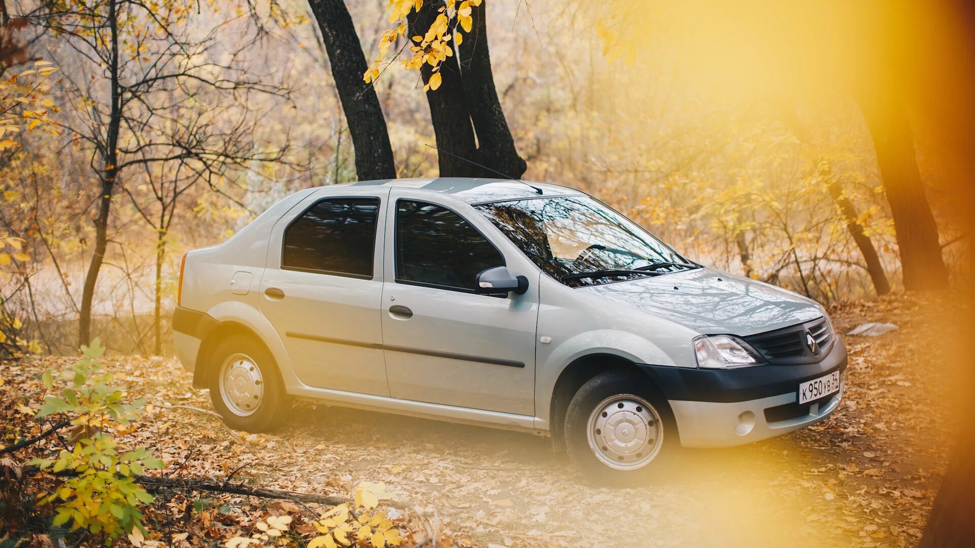 Автомобиль рено логан 1 поколение. Рено Логан 1.6. Renault Logan 1. Рено Логан 1. Рено Логан 4.