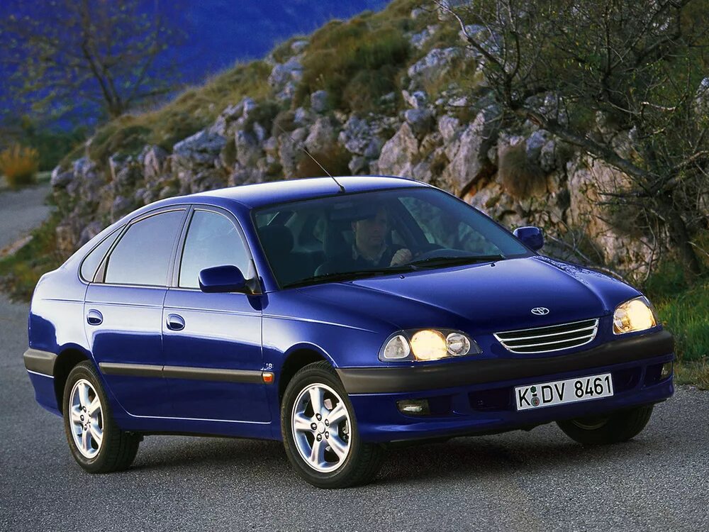 Тойота авенсис 1 поколение седан. Тойота авенсис 2000 седан. Тойота авенсис 1 поколения. Тойота авенсис 2000 седан. Тойота авенсис 1 поколения.
