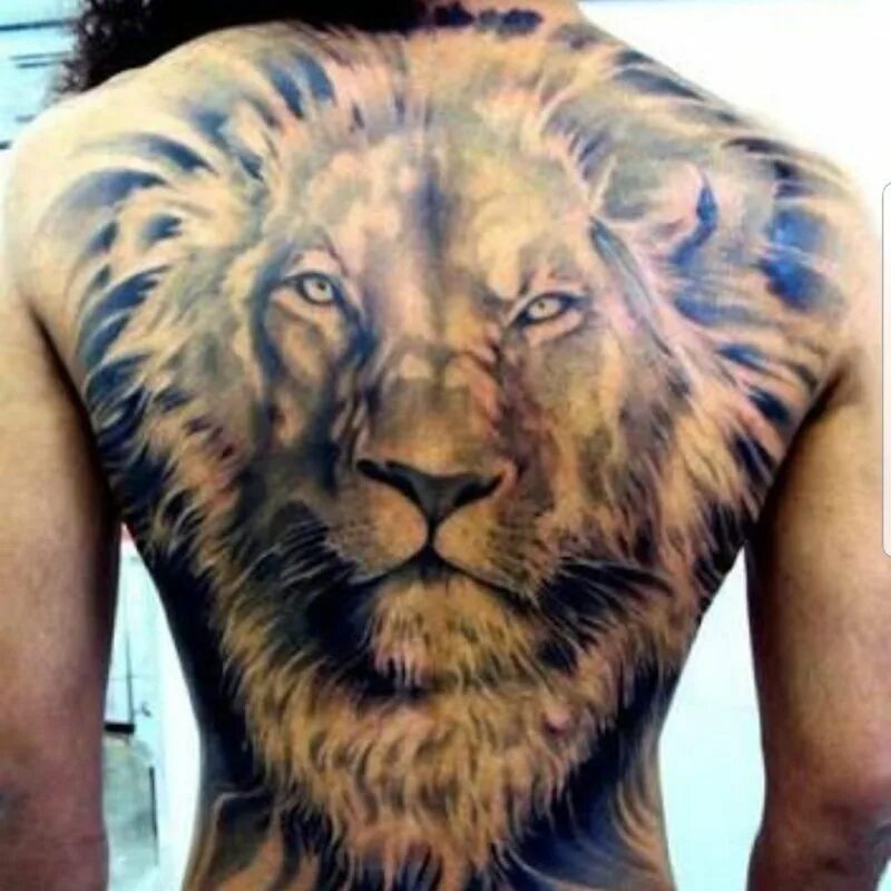 Лев на пояснице. Тату Лев на спине. Тату Лев на спине мужские. Татуировка Льва на спине у мужчин. Татуировка на всю спину.