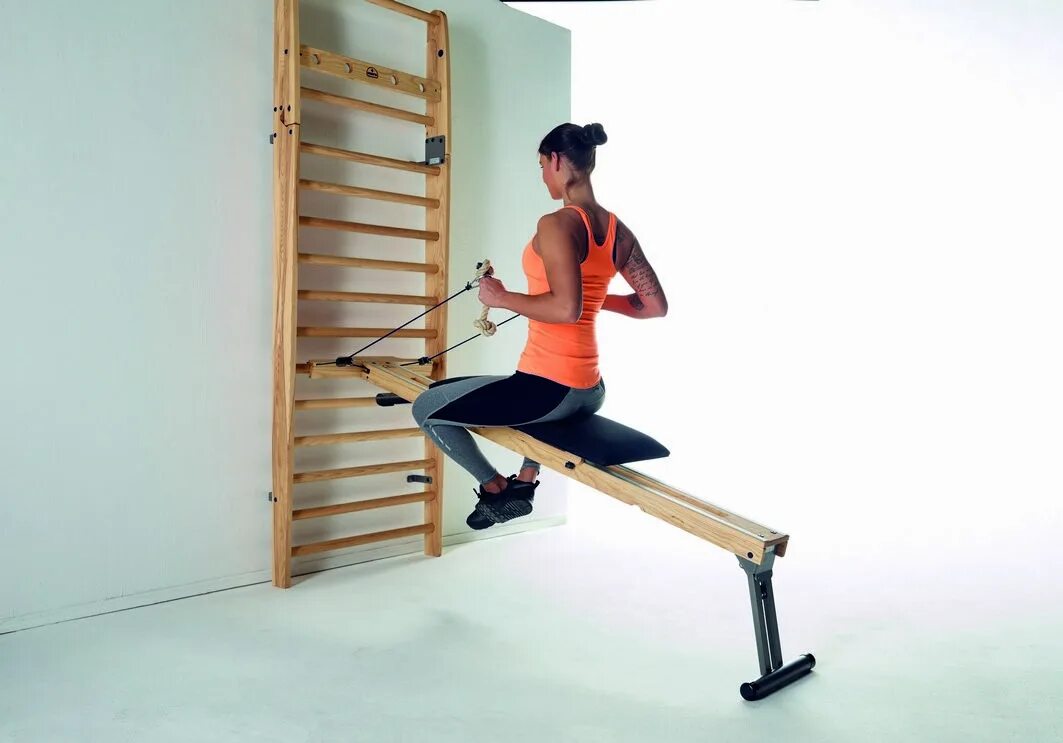Exercise bar. Nohrd wallbars. шведская стенка для позвоночника. шведская стенка nohrd. йога на шведской стенке.