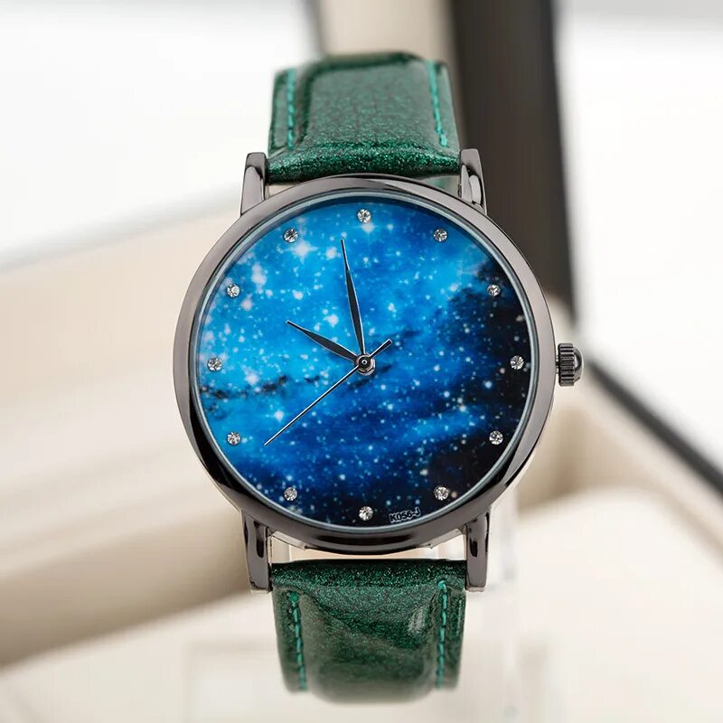 Часы Cosmos Quartz наручные. Наручные часы со звездным небом. Часы Луна. Часы Луна наручные.