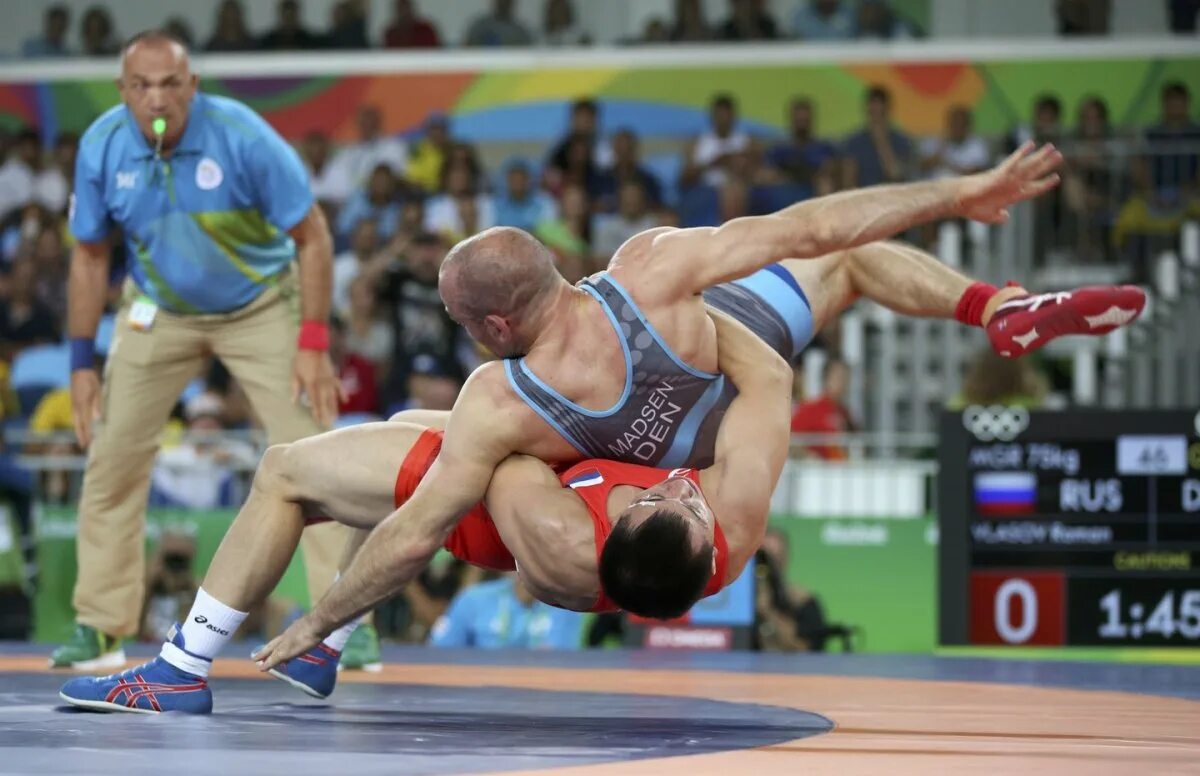 Список чемпионов по борьбе. Власов Олимпийский чемпион греко римской. Власов борец.