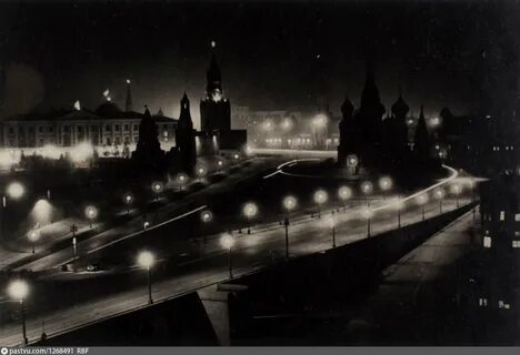 Старая москва ночью