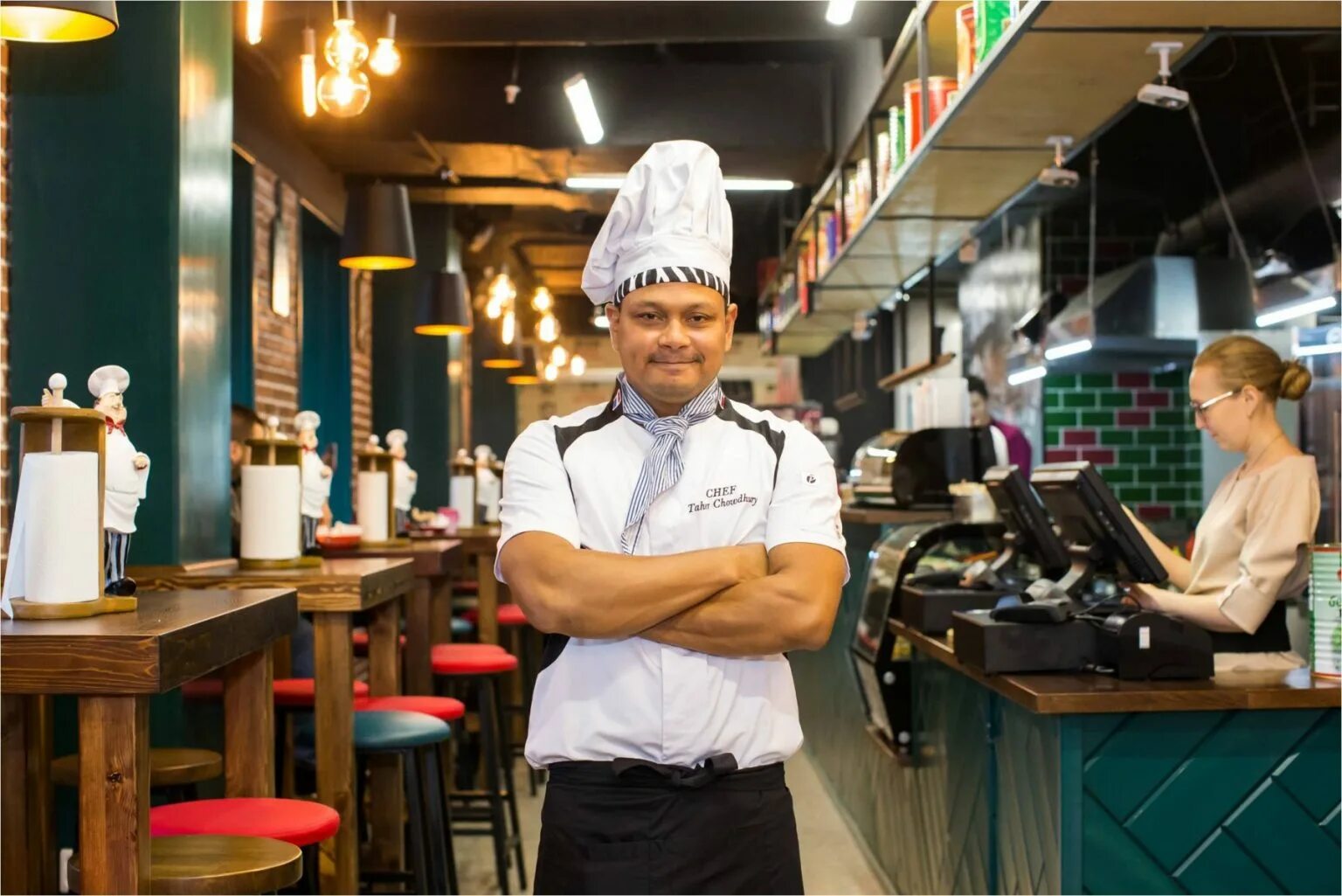 Профессиональная кухня. Повар кулинар. Артем добровольский шеф-повар. Андрей чубченко сериал шеф 5. Сериал шеф 5 возвращение.