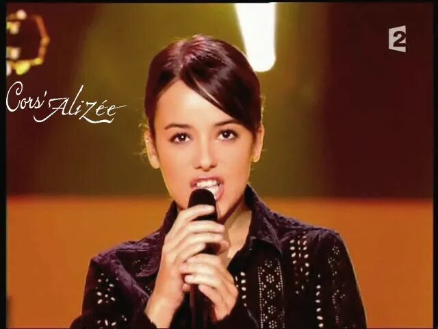 Alizee la isla bonita. Ализе Лас ла Бонита. Ализе ла Исла Бонита. Alizee la Isla Bonita обложка. Alizee a cause de l'automne.