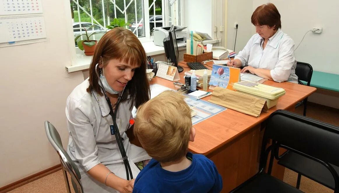 Вызов детского врача вологда. Детская поликлиника 1 вологда. педиатры детской поликлиники. педиатр поликлиника.