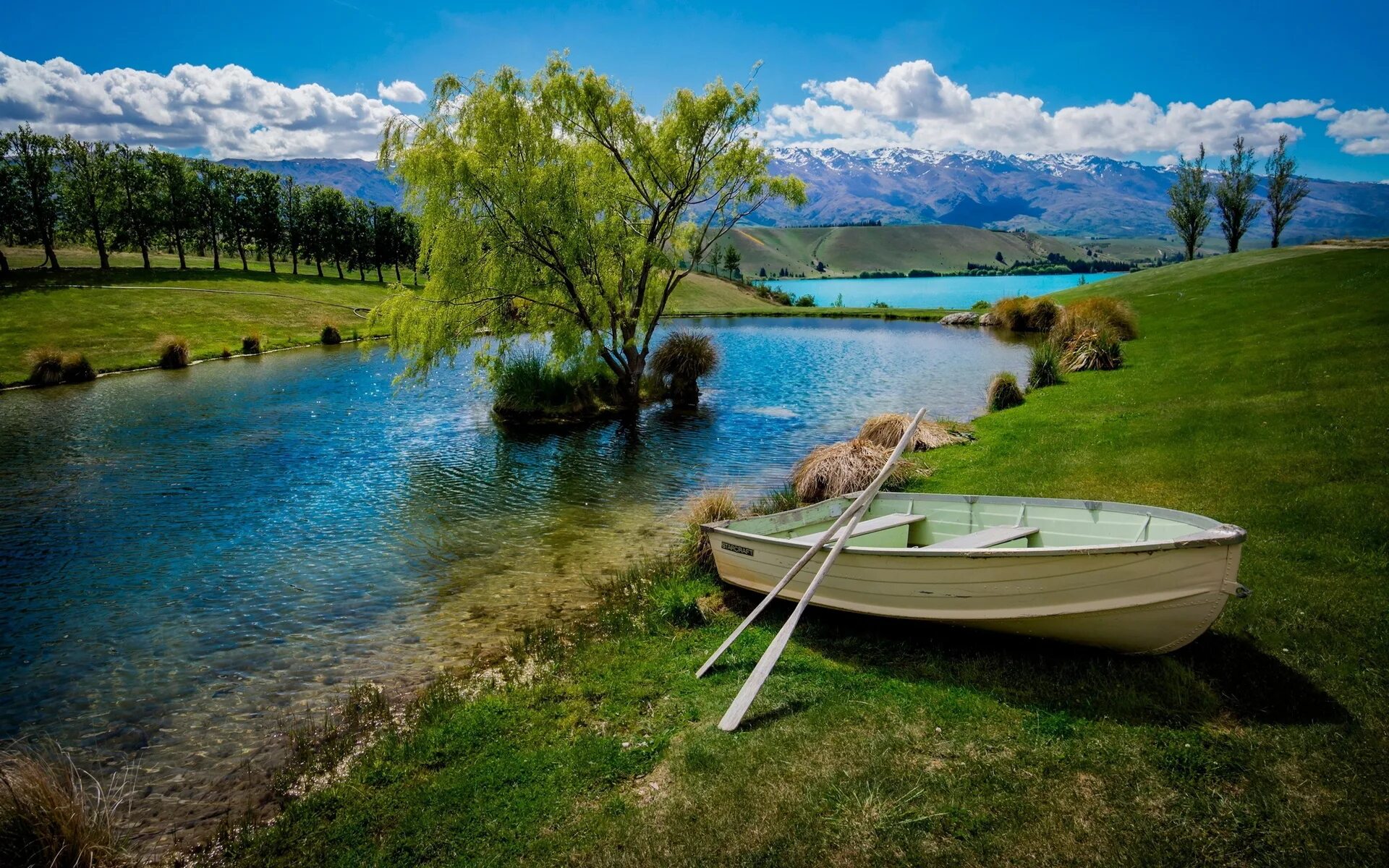 Describe nature. Красивое озеро. Пейзаж. Пейзаж озеро. Природа река.