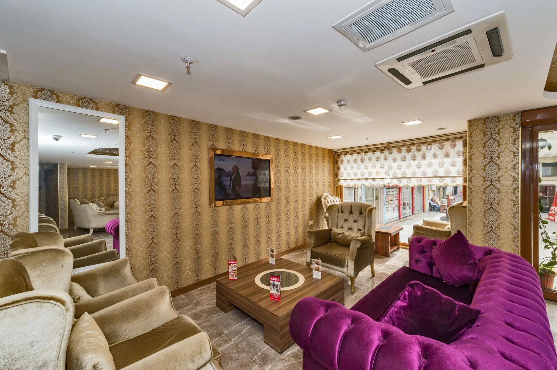 Hotel pamir. Отель Grand Pamir Стамбул. Grand Pamir Hotel 4* (Лалели). Grand Pamir Hotel s class / 3* (Laleli). Grand Pamir Hotel 3* (Istanbul).