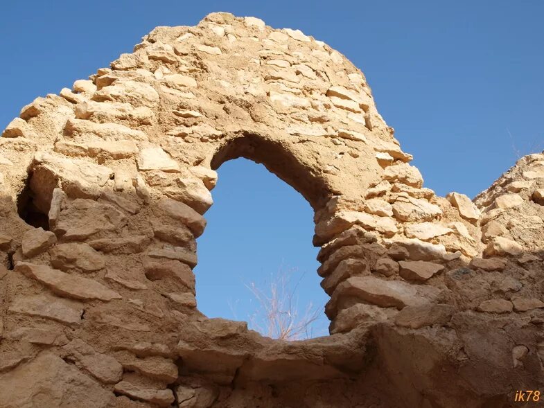 Брешь (2020) постер. Что азначает слова прешь. Брешь. Брешь с мягким. Брешь с мягким.