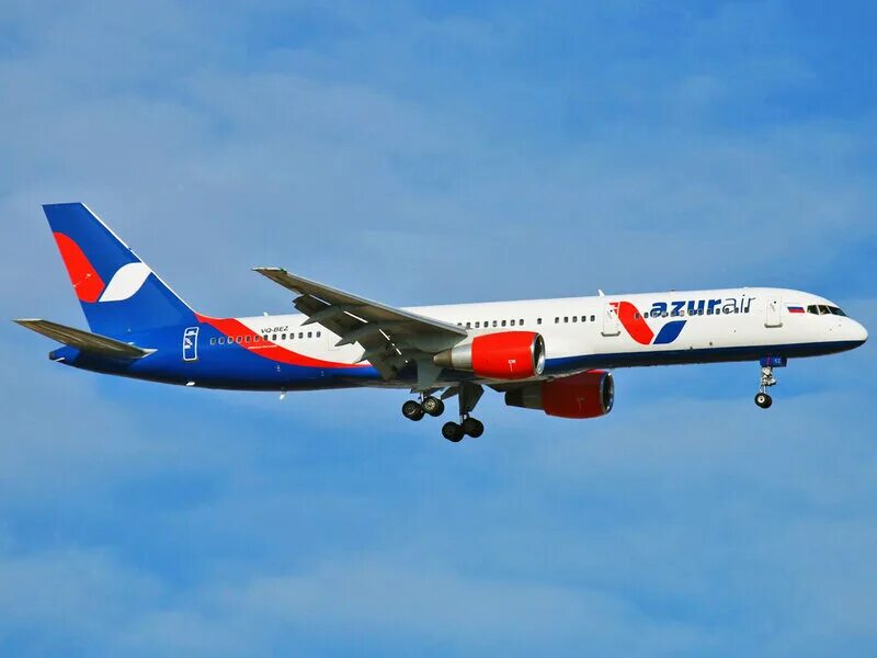 Боинг 757 200 азур. Азур иркутск. Azur air авиакомпания самолеты. Азур эйр самолеты. Авиакомпания азур самолеты.